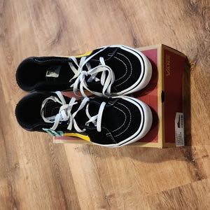 Pre owned Vans size 9 comfy sole